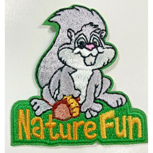 Girl Scouts Nature Fun Iron-on Patch Badge Gray Squirrel Acorn GSA New S 2801 - Picture 1 of 3